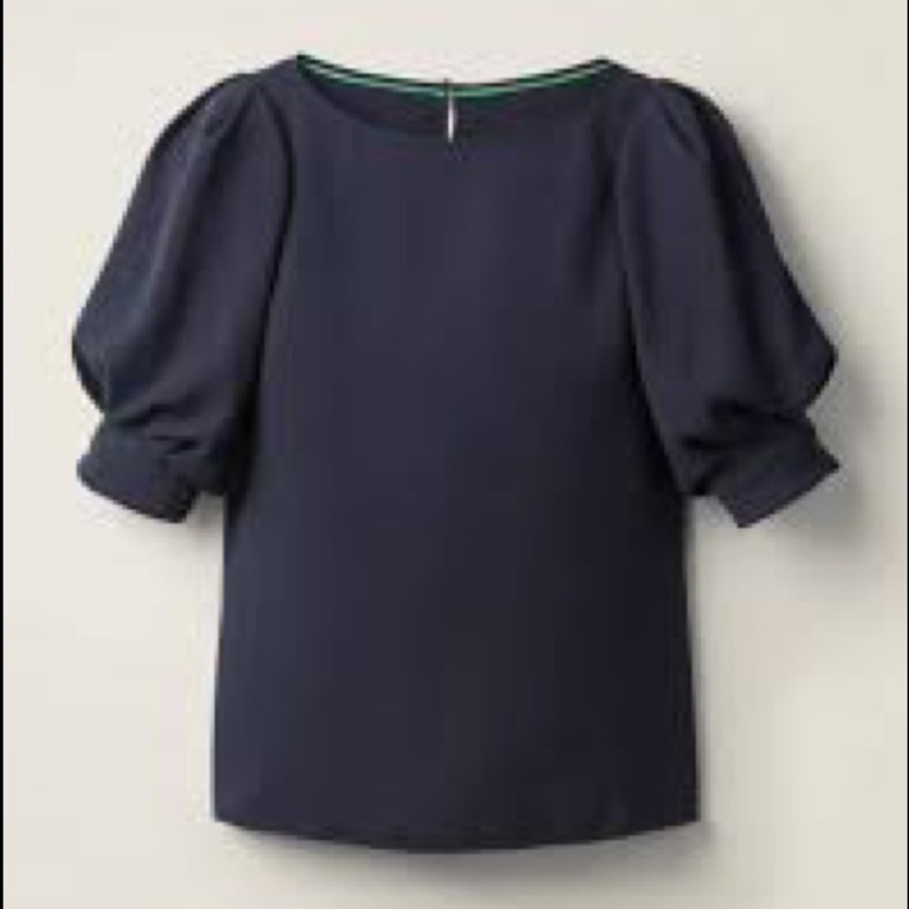 Recommend for slender body type. Sold out item .No return will be accepted